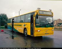 Varmlandsbuss_HGH980_Malung_jarnvagsstation_1999-08-27